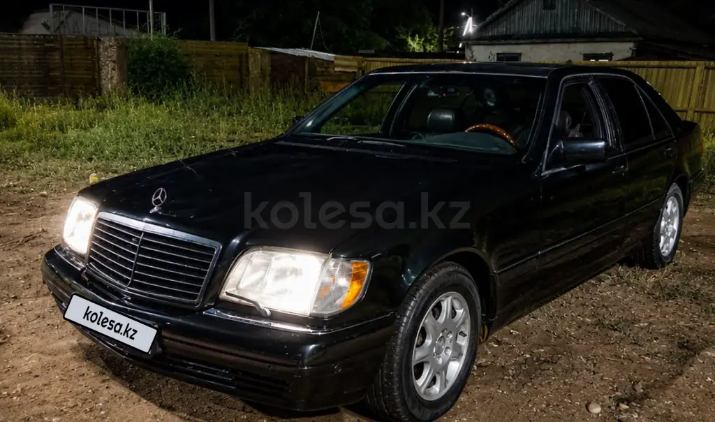 Mercedes-Benz S-Class, 1992
