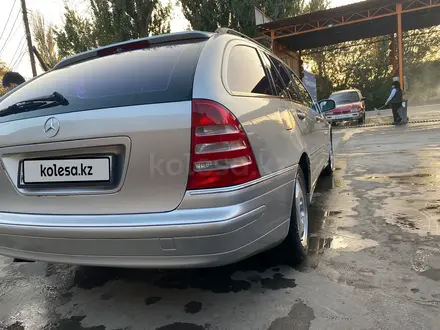 Mercedes-Benz C 240 2001 года за 4 200 000 тг. в Жаркент – фото 4