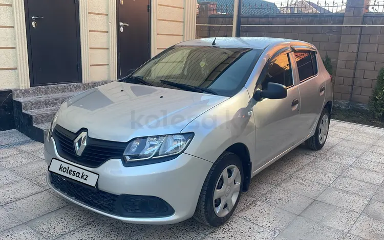 Renault Sandero 2015 годаүшін3 600 000 тг. в Алматы