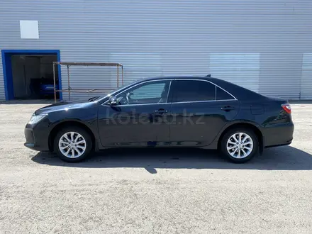 Toyota Camry 2018 года за 13 500 000 тг. в Караганда – фото 4