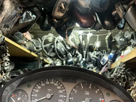Привозной оригинал щиток приборов BMW за 2 000 тг. в Алматы – фото 3