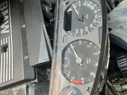 Привозной оригинал щиток приборов BMW за 2 000 тг. в Алматы – фото 2