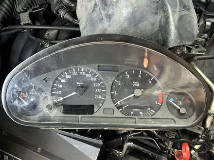 Привозной оригинал щиток приборов BMW за 2 000 тг. в Алматы