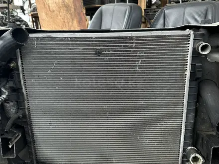 W163 радиатор охлаждения Оригинал за 35 000 тг. в Алматы