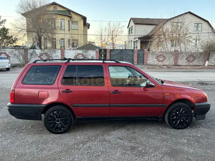 Volkswagen Golf 1994 года за 1 650 000 тг. в Караганда – фото 2