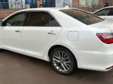 Toyota Camry 2016 года за 11 400 000 тг. в Астана – фото 4