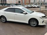 Toyota Camry 2016 года за 11 400 000 тг. в Астана – фото 3