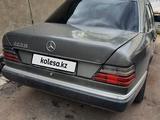 Mercedes-Benz E 200 1991 годаүшін1 100 000 тг. в Караганда – фото 2