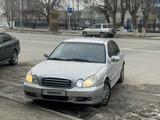 Hyundai Sonata 2006 годаfor1 300 000 тг. в Атырау – фото 2