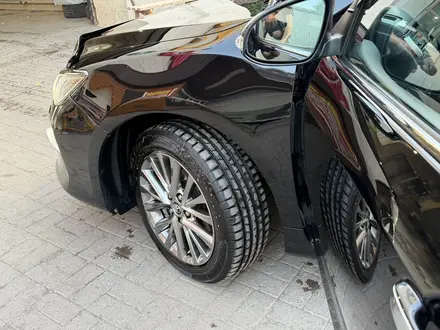 Toyota Camry 2016 года за 10 250 000 тг. в Астана – фото 4