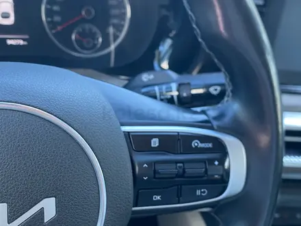 Kia K5 Comfort 2022 года за 11 200 000 тг. в Уральск – фото 16