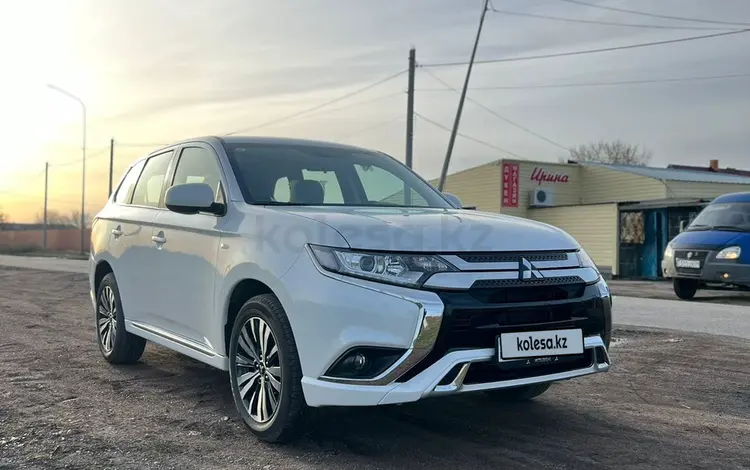 Mitsubishi Outlander 2022 года за 13 500 000 тг. в Караганда