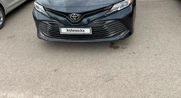 Toyota Camry 2019 года за 11 200 000 тг. в Астана – фото 4