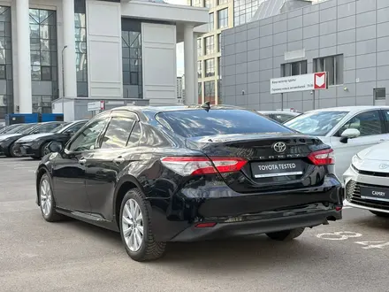 Toyota Camry Prestige 2020 года за 11 800 000 тг. в Астана – фото 2