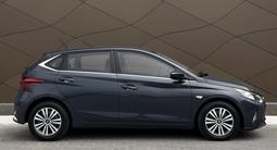 Hyundai i20 2023 года за 6 570 000 тг. в Караганда – фото 4
