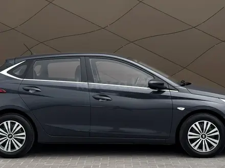 Hyundai i20 2023 года за 7 190 000 тг. в Караганда – фото 4