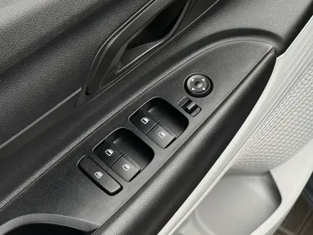 Hyundai i20 2023 года за 7 190 000 тг. в Караганда – фото 13