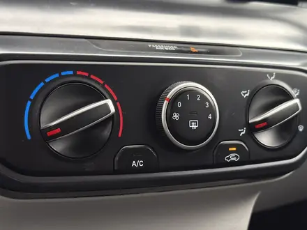 Hyundai i20 2023 года за 7 190 000 тг. в Караганда – фото 16