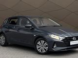 Hyundai i20 2023 года за 7 270 000 тг. в Караганда – фото 3