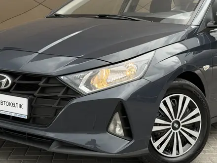 Hyundai i20 2023 года за 7 190 000 тг. в Караганда – фото 9