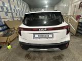 Kia Seltos 2024 года за 9 700 000 тг. в Актобе – фото 4