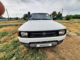 Toyota Hilux 1998 года за 3 500 000 тг. в Аксай