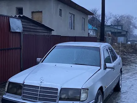 Mercedes-Benz E 200 1992 года за 1 150 000 тг. в Сарканд – фото 9