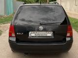 Volkswagen Golf 2001 годаүшін2 500 000 тг. в Мерке
