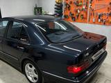 Mercedes-Benz E 320 2000 годаүшін5 300 000 тг. в Актау – фото 4