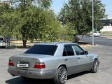 Mercedes-Benz E 280 1994 года за 2 200 000 тг. в Шымкент – фото 3