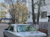 Mercedes-Benz E 280 1993 года за 2 000 000 тг. в Астана – фото 3