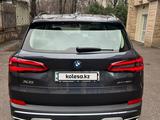 BMW X5 2019 года за 27 000 000 тг. в Алматы – фото 5