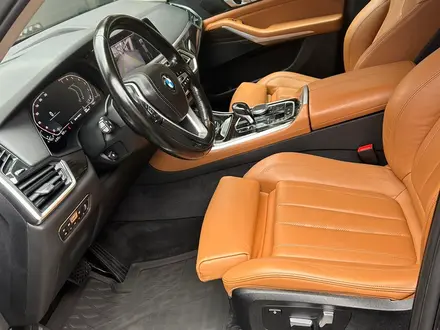 BMW X5 2019 года за 25 000 000 тг. в Алматы – фото 11