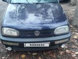 Volkswagen Golf 1997 года за 2 500 000 тг. в Шымкент – фото 2