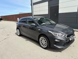Kia Cee'd 2018 года за 4 000 000 тг. в Атырау – фото 2
