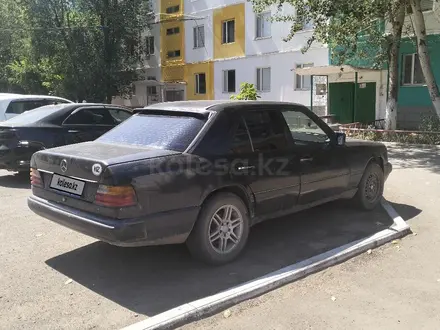 Mercedes-Benz E 200 1994 года за 800 000 тг. в Жезказган