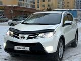 Toyota RAV4 2014 года за 8 400 000 тг. в Астана