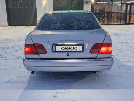 Mercedes-Benz E 230 1996 года за 2 400 000 тг. в Кокшетау – фото 5