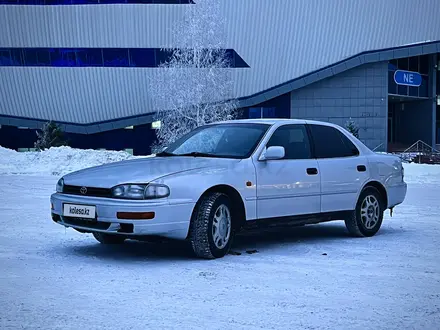 Toyota Camry 1993 года за 2 500 000 тг. в Астана