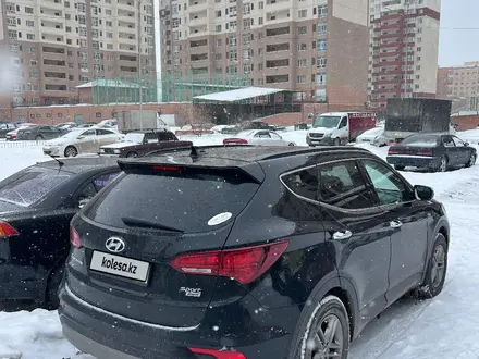 Hyundai Santa Fe 2017 годаүшін11 500 000 тг. в Астана – фото 2