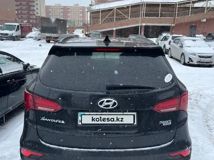 Hyundai Santa Fe 2017 года за 11 500 000 тг. в Астана – фото 4