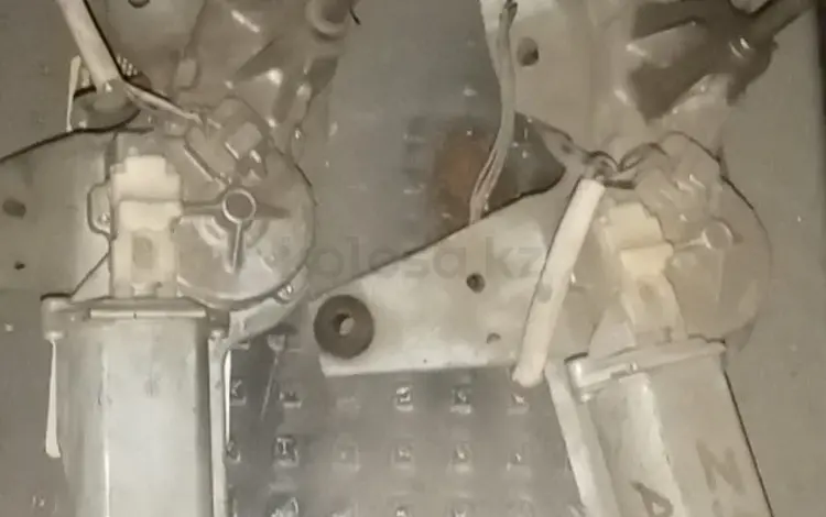 ДВОРНИК КРЫШКИ БАГАЖНИКА за 20 000 тг. в Алматы