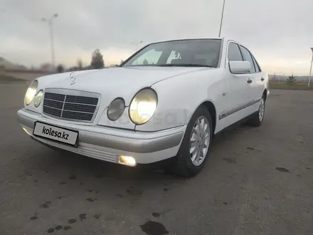 Mercedes-Benz E 280 1998 года за 2 800 000 тг. в Тараз – фото 14