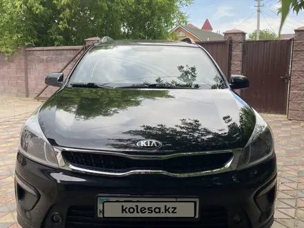 Kia Rio X-Line 2019 года за 6 500 000 тг. в Астана – фото 2