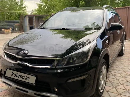 Kia Rio X-Line 2019 года за 6 500 000 тг. в Астана