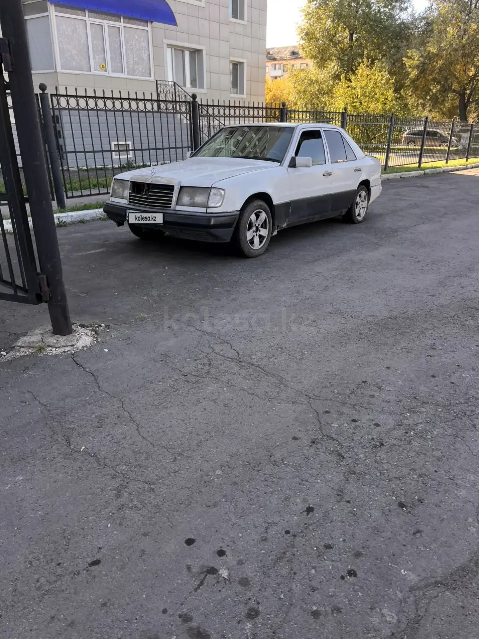 Mercedes-Benz E-Class, 1992