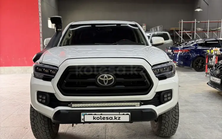 Toyota Tacoma 2020 года за 23 000 000 тг. в Актау