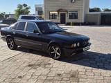 BMW 525 1993 года за 1 500 000 тг. в Актау – фото 2
