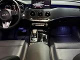 Kia Stinger 2022 года за 17 200 000 тг. в Алматы