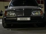 Mercedes-Benz E 200 1990 года за 1 500 000 тг. в Алматы – фото 3